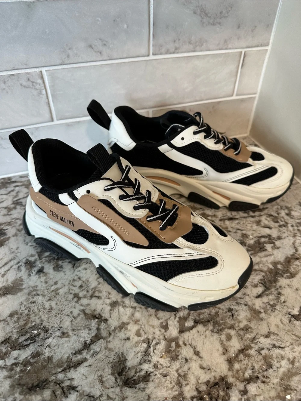 Steve Madden Women's Posession Platform Sneaker